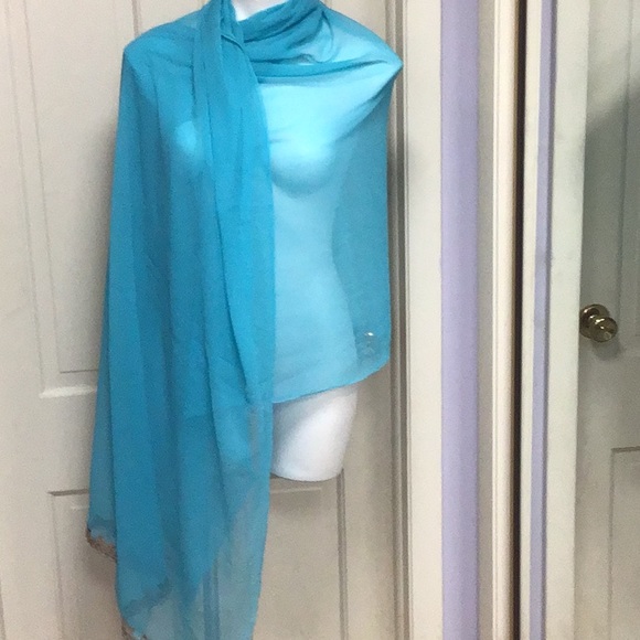 Gorgeous silk shawl extra long sarong scarf exquisite - Picture 5 of 6